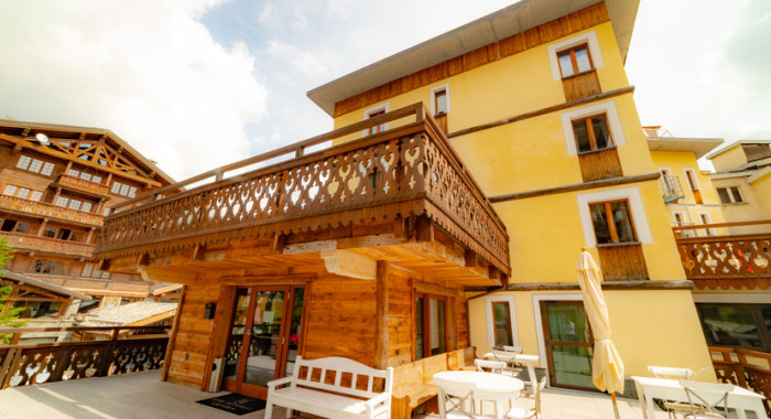 Hotel Grivola, Cervinia ski chalet, image 2